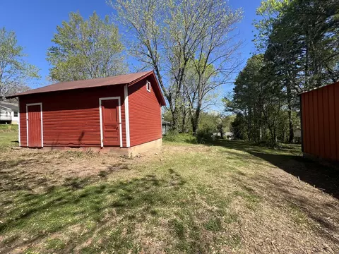 Exterior - 848 Chestnut St, Thayer, MO 65791 photo 10 of 17