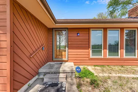 401 E Grant St, Clever, MO 65631 photo 2