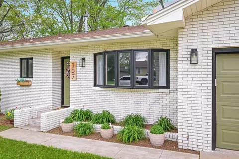 107 E Chrysler Ave, Clever, MO 65631 photo 3