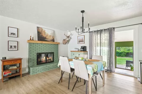 107 E Chrysler Ave, Clever, MO 65631 photo 9