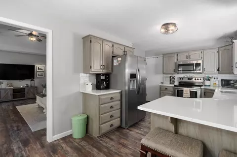3875 W Glenwood St, Springfield, MO 65807 photo 9