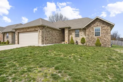897 E Striper Dr, Nixa, MO 65714 photo 2