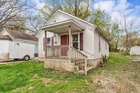 2100 W Lee St, Springfield, MO 65803 photo 1