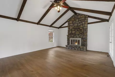 1324 E Richmond St, Springfield, MO 65804 photo 5