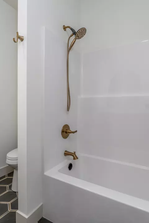 Bath - 3800 W Broadmoor St, Springfield, MO 65807 photo 7 of 7