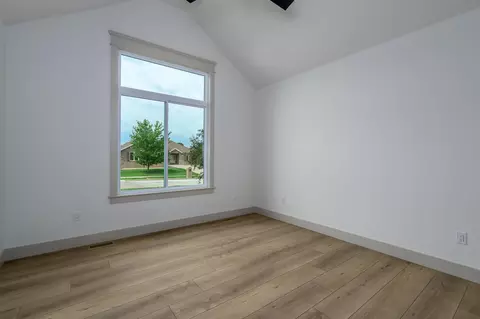 Bedroom - 3800 W Broadmoor St, Springfield, MO 65807 photo 5 of 7