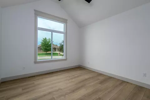 Bedroom - 3800 W Broadmoor St, Springfield, MO 65807 photo 6 of 8