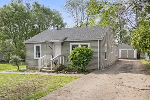 2822 W College St, Springfield, MO 65802 photo 2