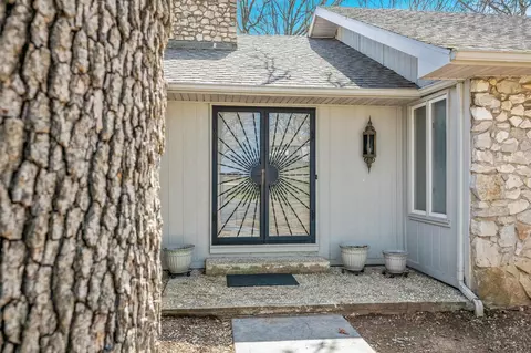 5336 E Riverview St, Springfield, MO 65809 photo 5