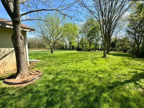 1568 N Pearson Dr, Springfield, MO 65802 photo 22
