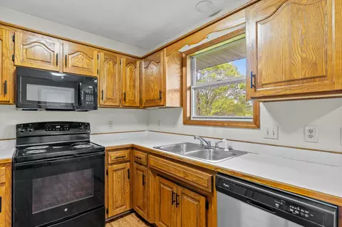 2633 N Fort Ave, Springfield, MO 65803 photo 9