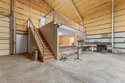 Entry Way - 160 Old Horseshoe Rdg, Lampe, MO 65681 photo 4 of 4