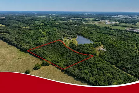 000 Victory Ln, Niangua, MO 65713