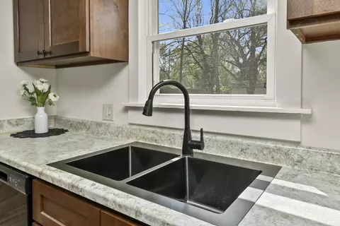 628 S Oak Grove Ave, Springfield, MO 65802 photo 17