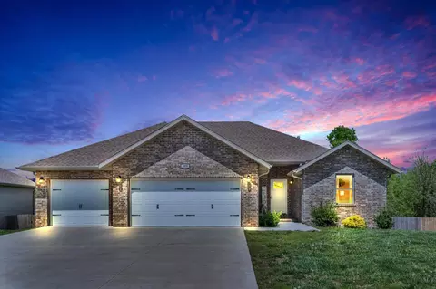 205 W Canterbury Ln, Willard, MO 65781 photo 2