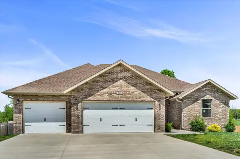 205 W Canterbury Ln, Willard, MO 65781 photo 4