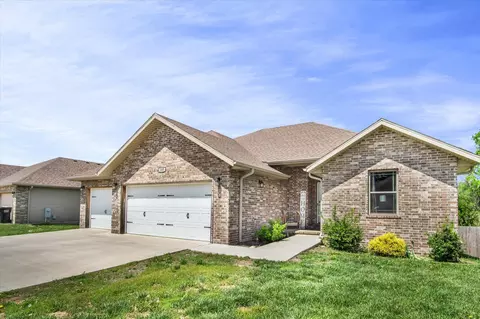 205 W Canterbury Ln, Willard, MO 65781 photo 3