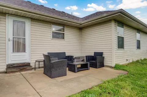 714 W Lexington Cir, Clever, MO 65631 photo 18