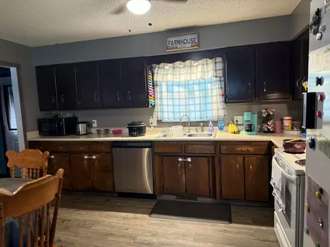 520 E Main St, Wheaton, MO 64874 photo 15