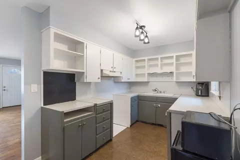 2515 N Franklin Ave, Springfield, MO 65803 photo 9