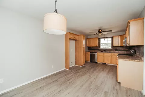 503 Sugar Ln, Clever, MO 65631 photo 9