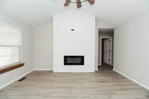 503 Sugar Ln, Clever, MO 65631 photo 5