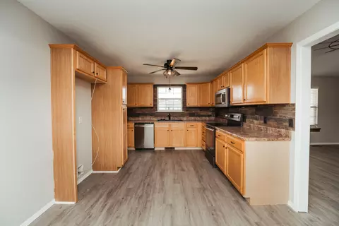 503 Sugar Ln, Clever, MO 65631 photo 10