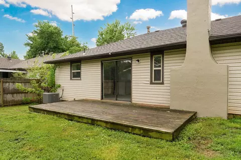 1251 E Briar St, Springfield, MO 65804 photo 14
