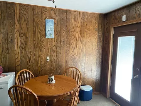 1004 S Hudson Ave, Aurora, MO 65605 photo 9