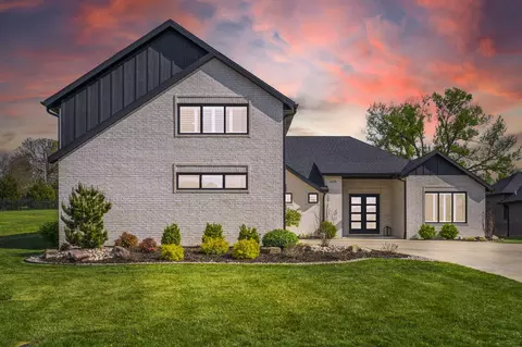 4615 Forest Trails Dr, Springfield, MO 65809 photo 1