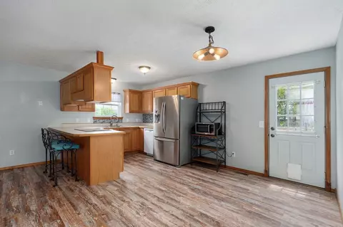 910 W Butterfield Dr, Nixa, MO 65714 photo 3