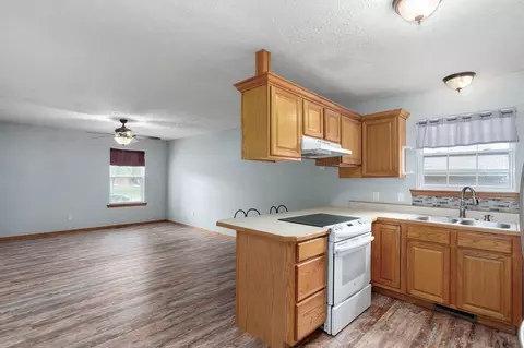 910 W Butterfield Dr, Nixa, MO 65714 photo 5