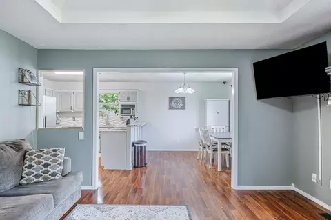 500 Glenview Dr, Sparta, MO 65753 photo 8