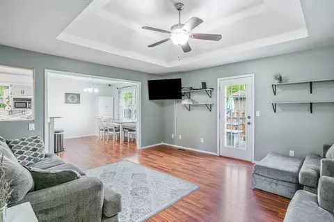 500 Glenview Dr, Sparta, MO 65753 photo 5