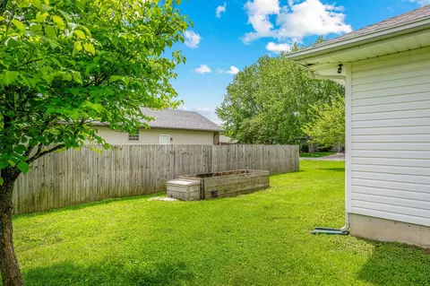 500 Glenview Dr, Sparta, MO 65753 photo 24