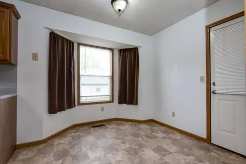 811 Foxx Dr, Nixa, MO 65714 photo 6