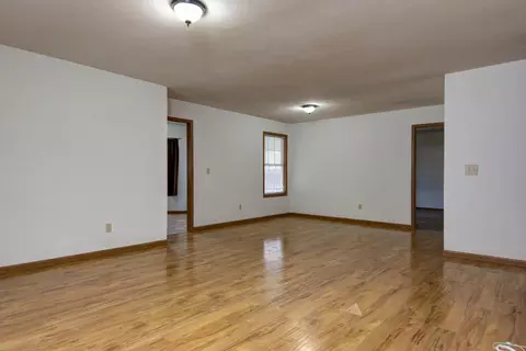 811 Foxx Dr, Nixa, MO 65714 photo 3