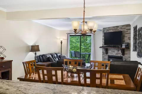 Dining - 168 Grandview Dr # 1, Branson, MO 65616 photo 2 of 5