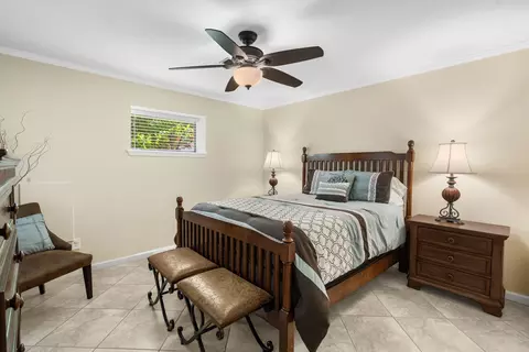 Bedroom - 168 Grandview Dr # 1, Branson, MO 65616 photo 6 of 9