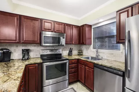 Kitchen - 168 Grandview Dr # 1, Branson, MO 65616 photo 3 of 5