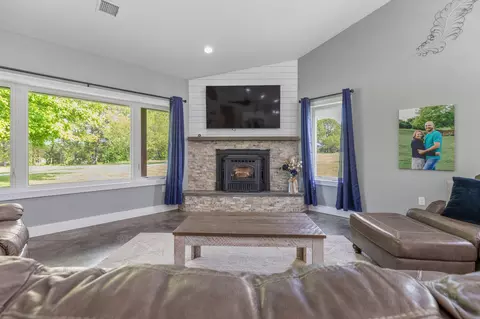 801 Robinson Rd, Clever, MO 65631 photo 20