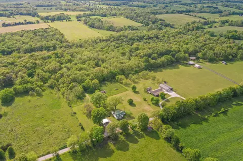 801 Robinson Rd, Clever, MO 65631 photo 11