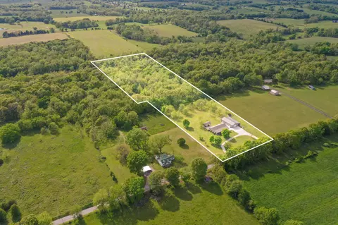 801 Robinson Rd, Clever, MO 65631 photo 10