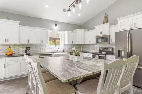 801 Robinson Rd, Clever, MO 65631 photo 23