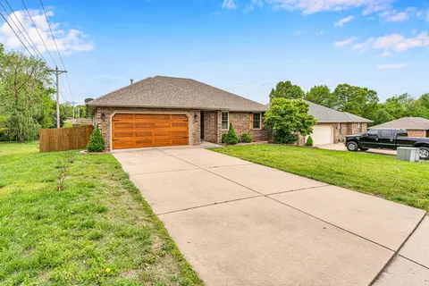 3742 W Village Ter, Springfield, MO 65810 photo 3