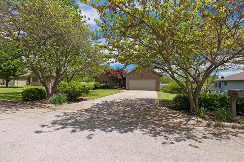 814 Barwick Pl, Willard, MO 65781 photo 1