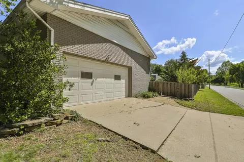 2850 S Catalina Cir, Springfield, MO 65804 photo 3