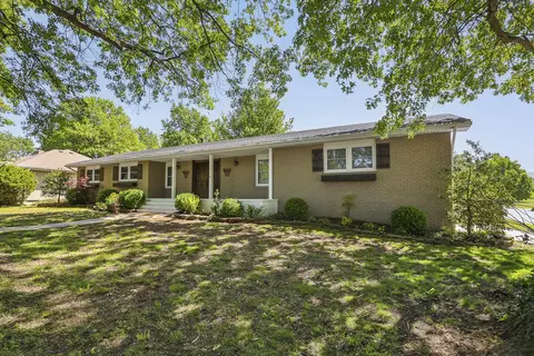 2850 S Catalina Cir, Springfield, MO 65804 photo 2