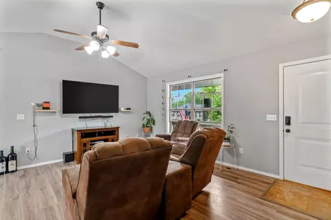1210 W Robin St, Ozark, MO 65721 photo 8