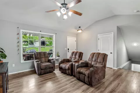 1210 W Robin St, Ozark, MO 65721 photo 6